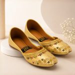 Royal Golden Thread-Embroidered Traditional Leatherette Khussa