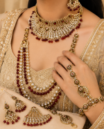 Royal Kundan Bridal Jewellery Set – Gold, Pearl & Maroon - Image 3