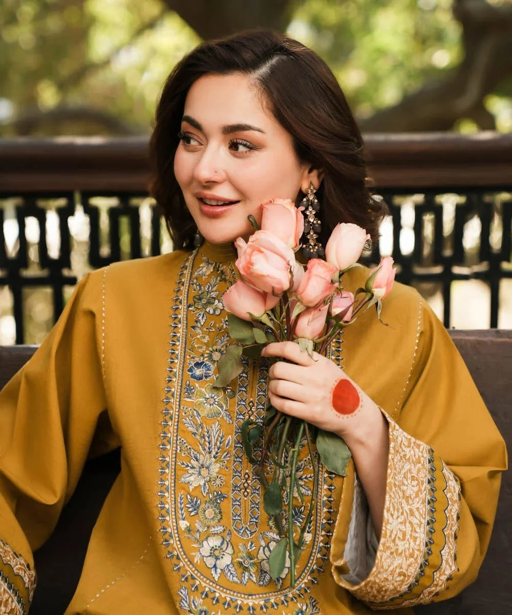 SHAPPIRE | 3-Piece Unstitched Lawn Suit - Image 1